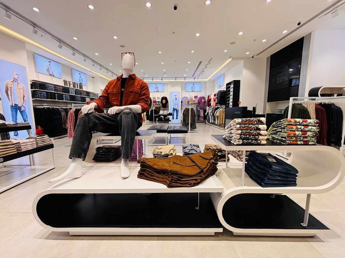Modern Retail Store Fixtures and Displays